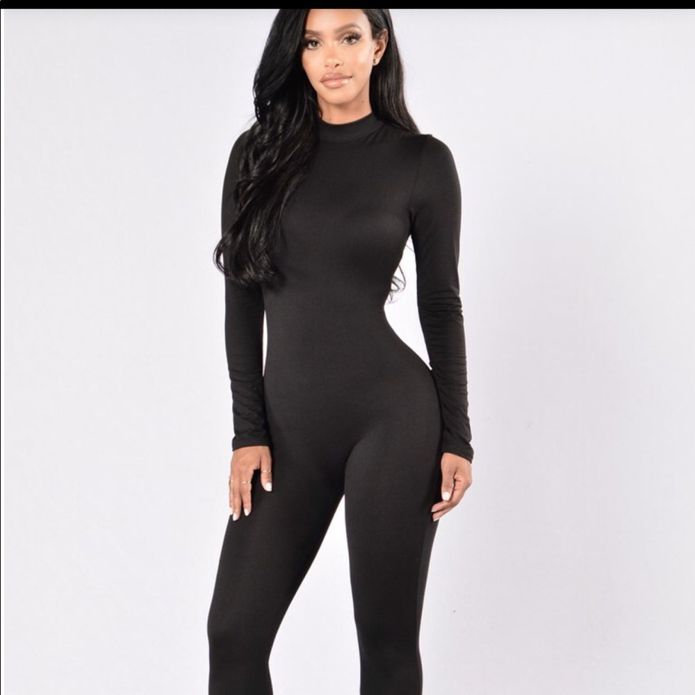 BRAND NEW JUMPSUIT FULL LENGTH